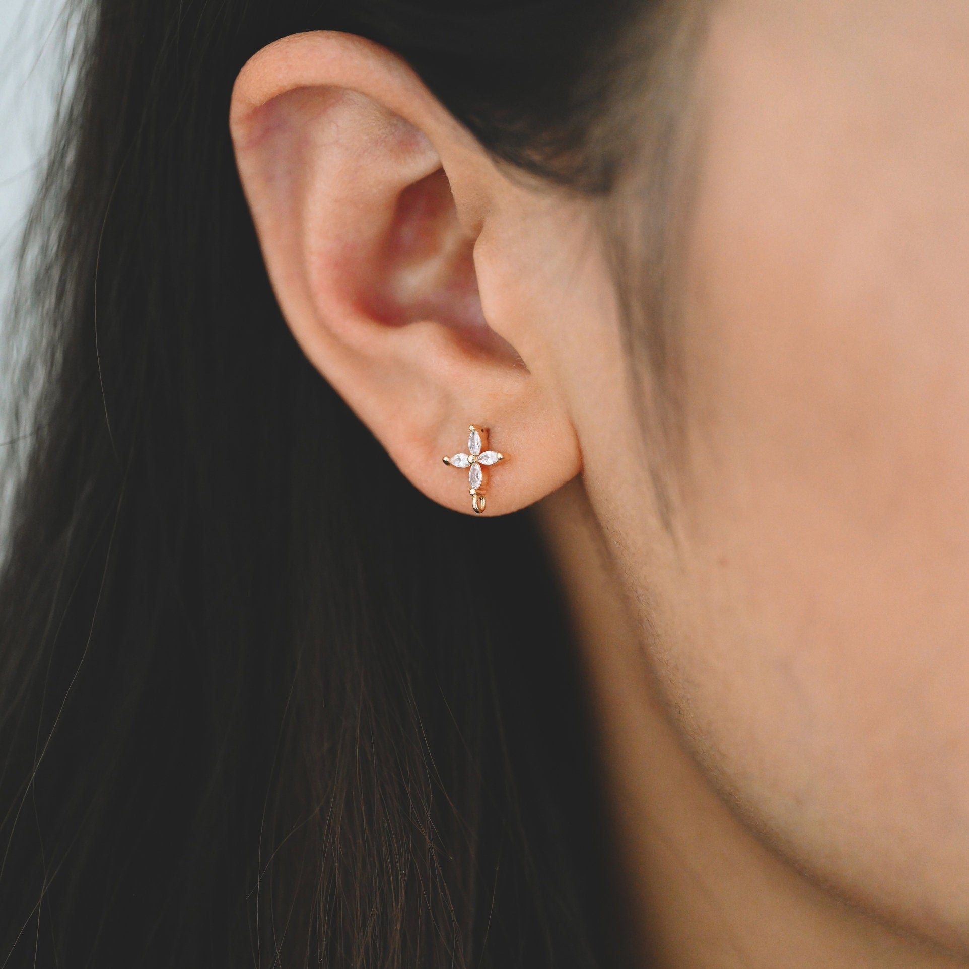 4pcs CZ Pave Gold Flower Stud Earring with Loop, Gold Plated Brass, Jewelry Supplies (GB-310-F)